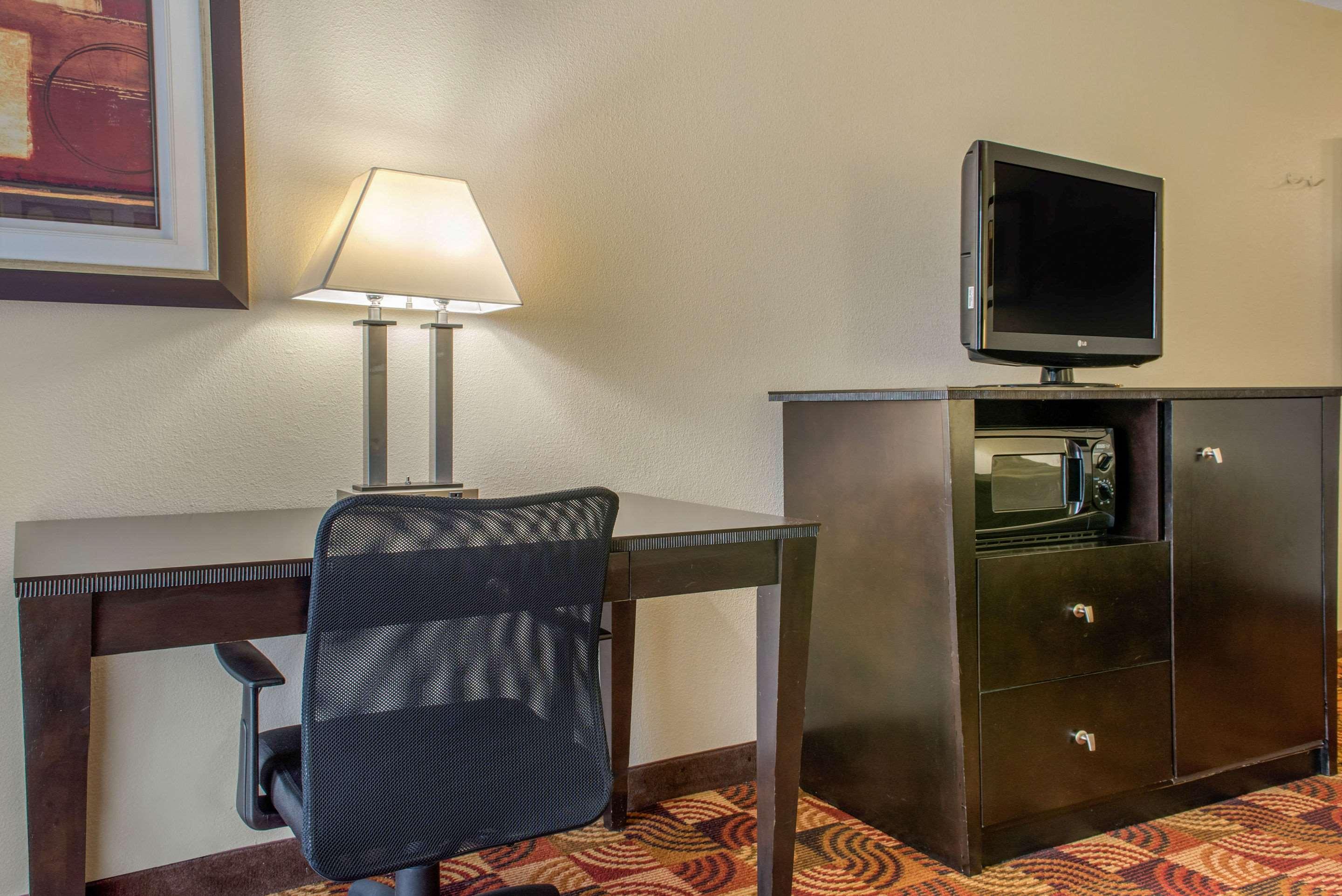 Quality Inn Bloomington Near University Εξωτερικό φωτογραφία