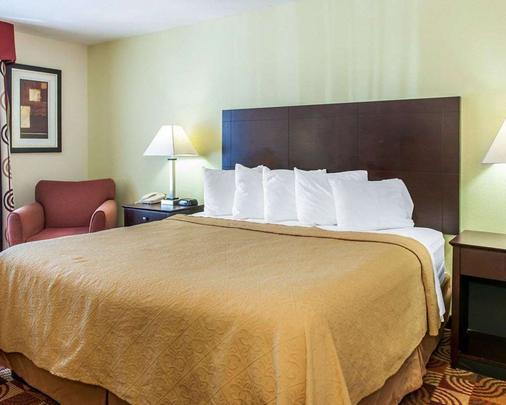 Quality Inn Bloomington Near University Δωμάτιο φωτογραφία